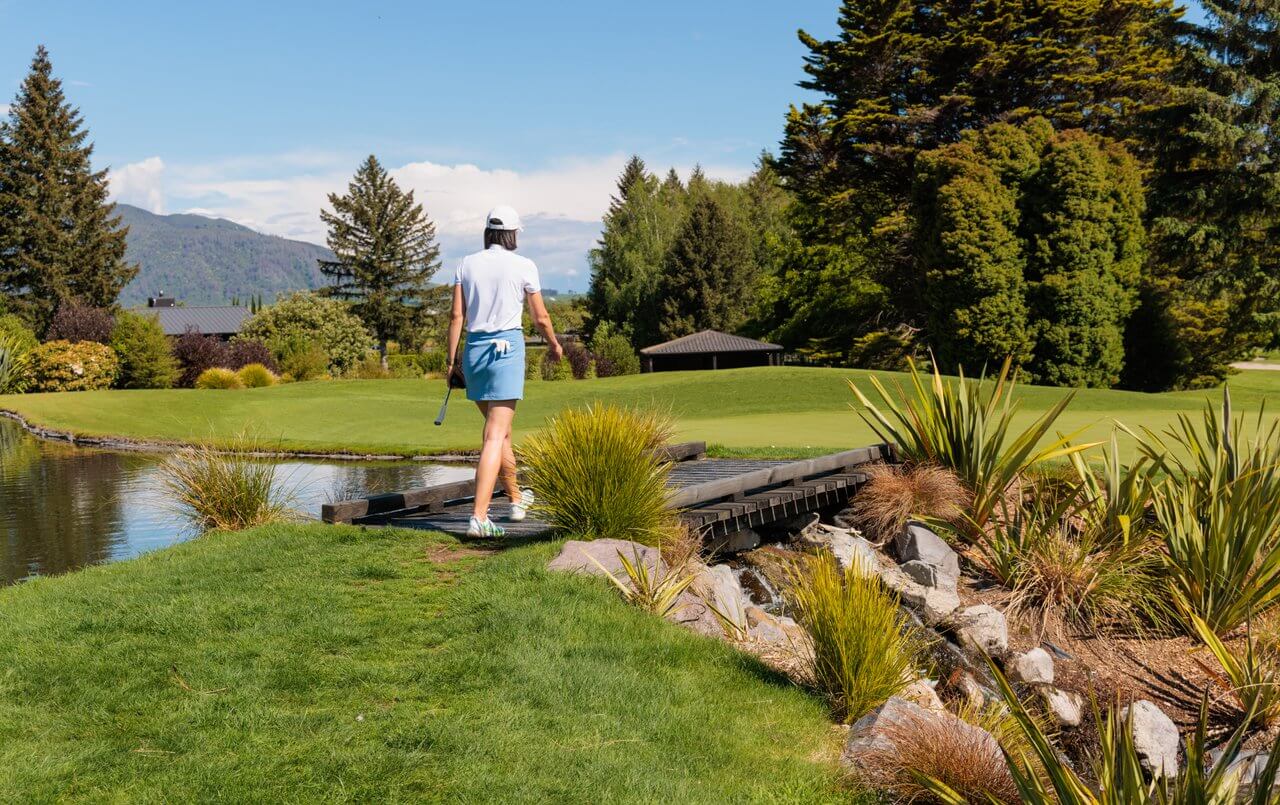 Wairakei Golf + Sanctuary - bridge