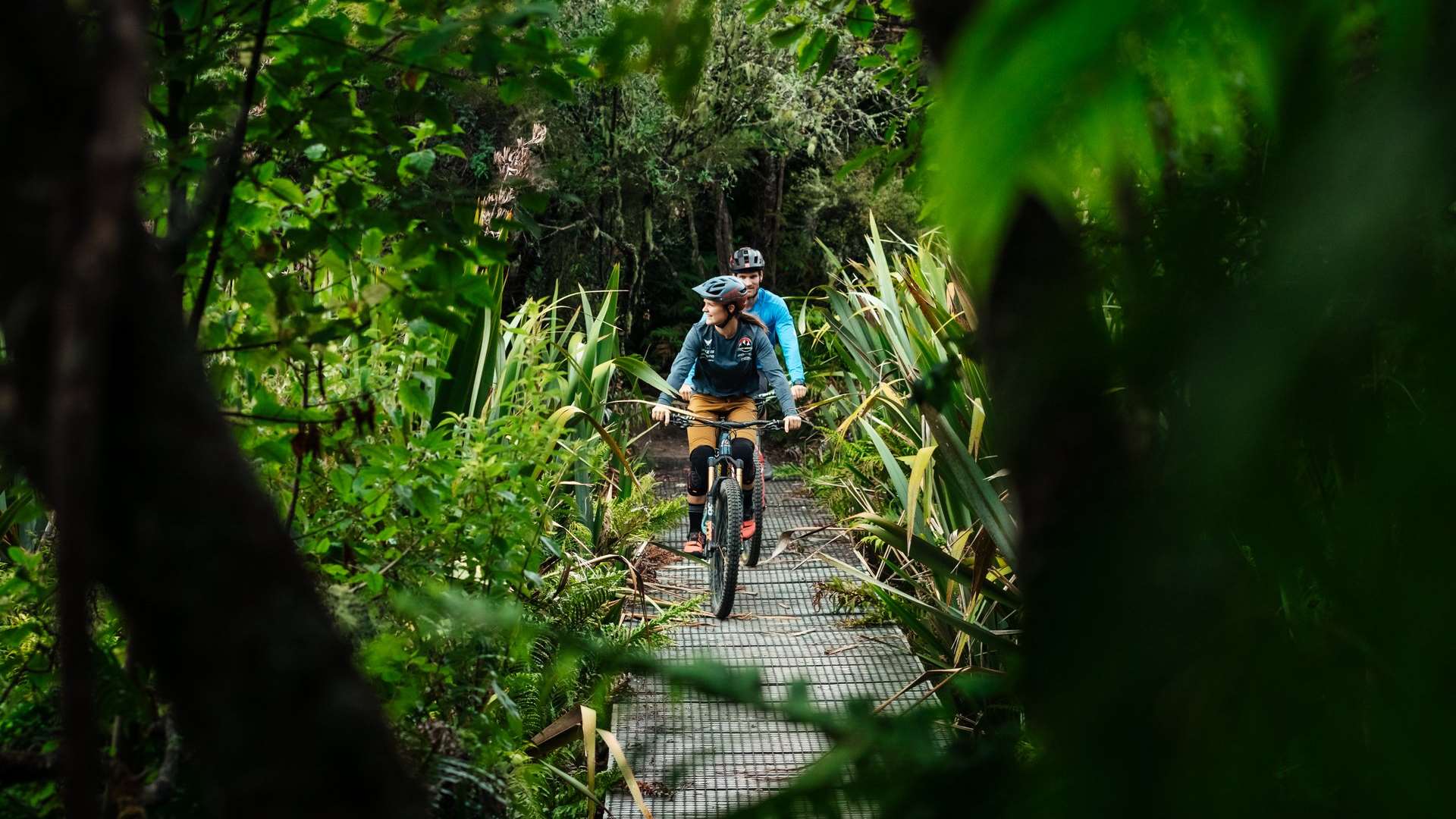 Bas van Steenbergen and Vaea Verbeeck riding the Great Lake Trails, Taupo New Zealand