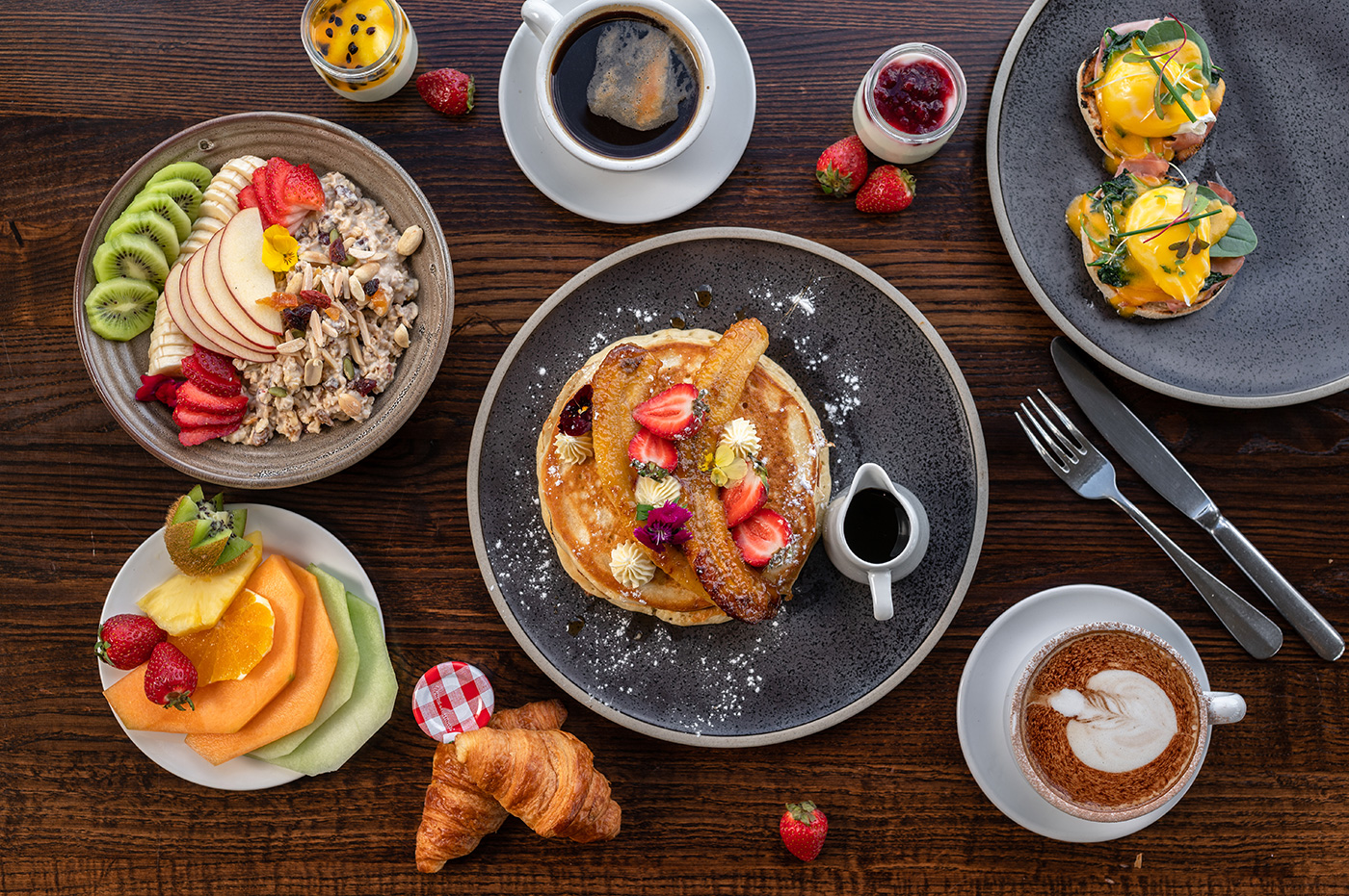 Bistro Lago - Hilton Lake Taupo - breakfast spread, coffee, fruit, granola