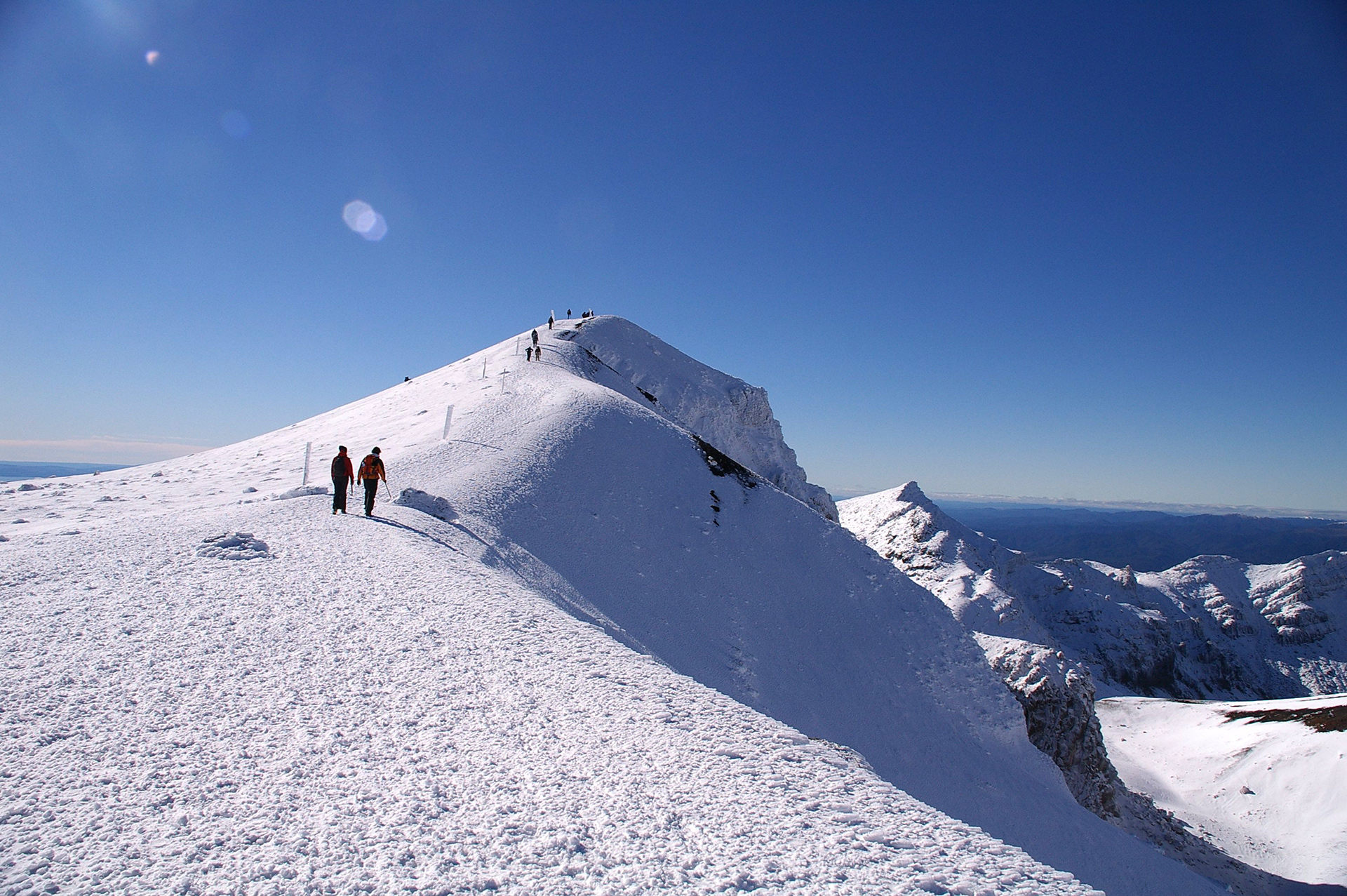 Tongariro Alpine Crossing Snowy Winter Photo Credit Adrift Tongariro